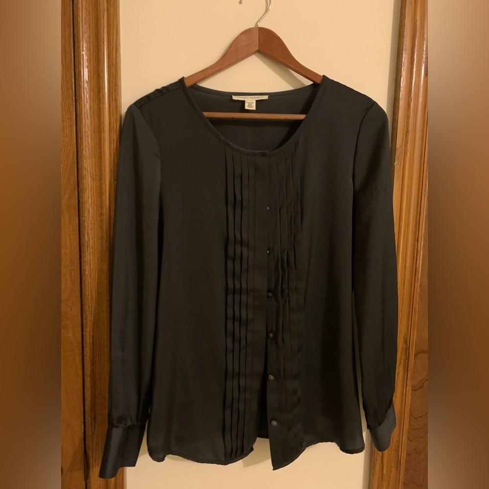 Petite Banana Republic black size small blouse